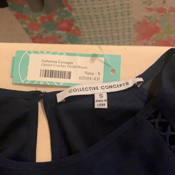 Navy Collective Concepts 3/4 Length Detailed Top - Picture 4 of 7